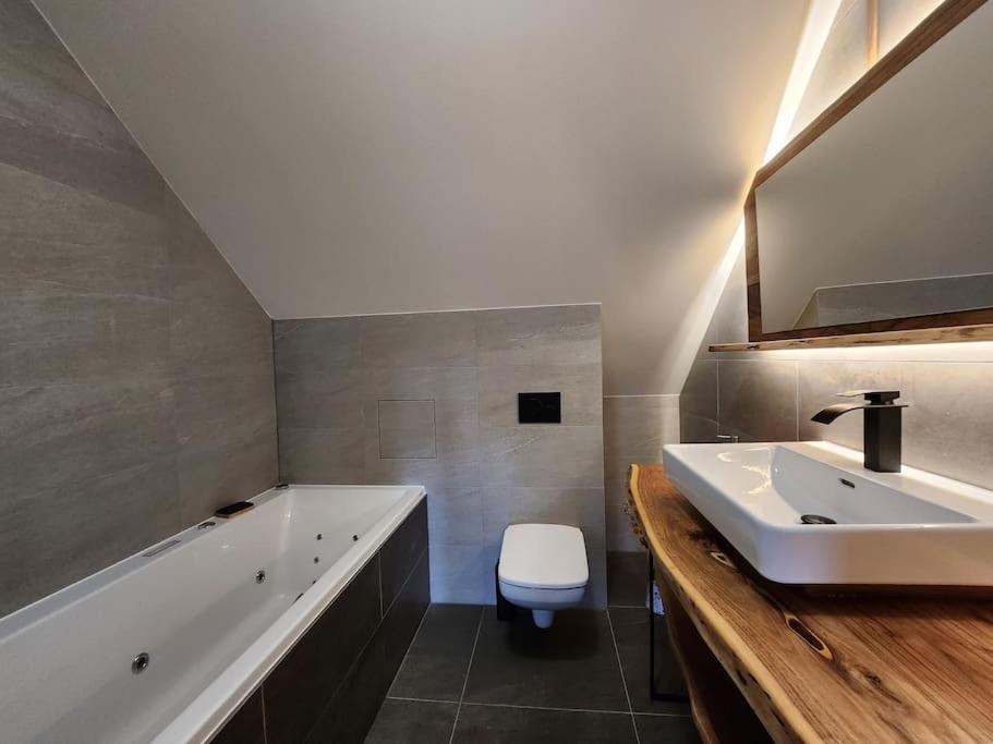 Krasny Apartman Refrino V Prirode Железна-Руда Экстерьер фото