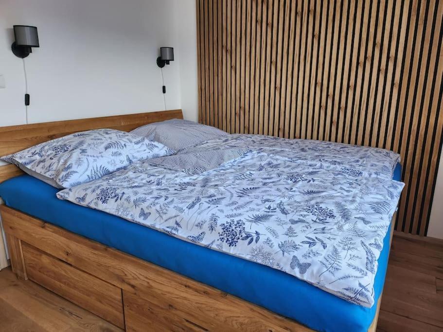 Krasny Apartman Refrino V Prirode Железна-Руда Экстерьер фото